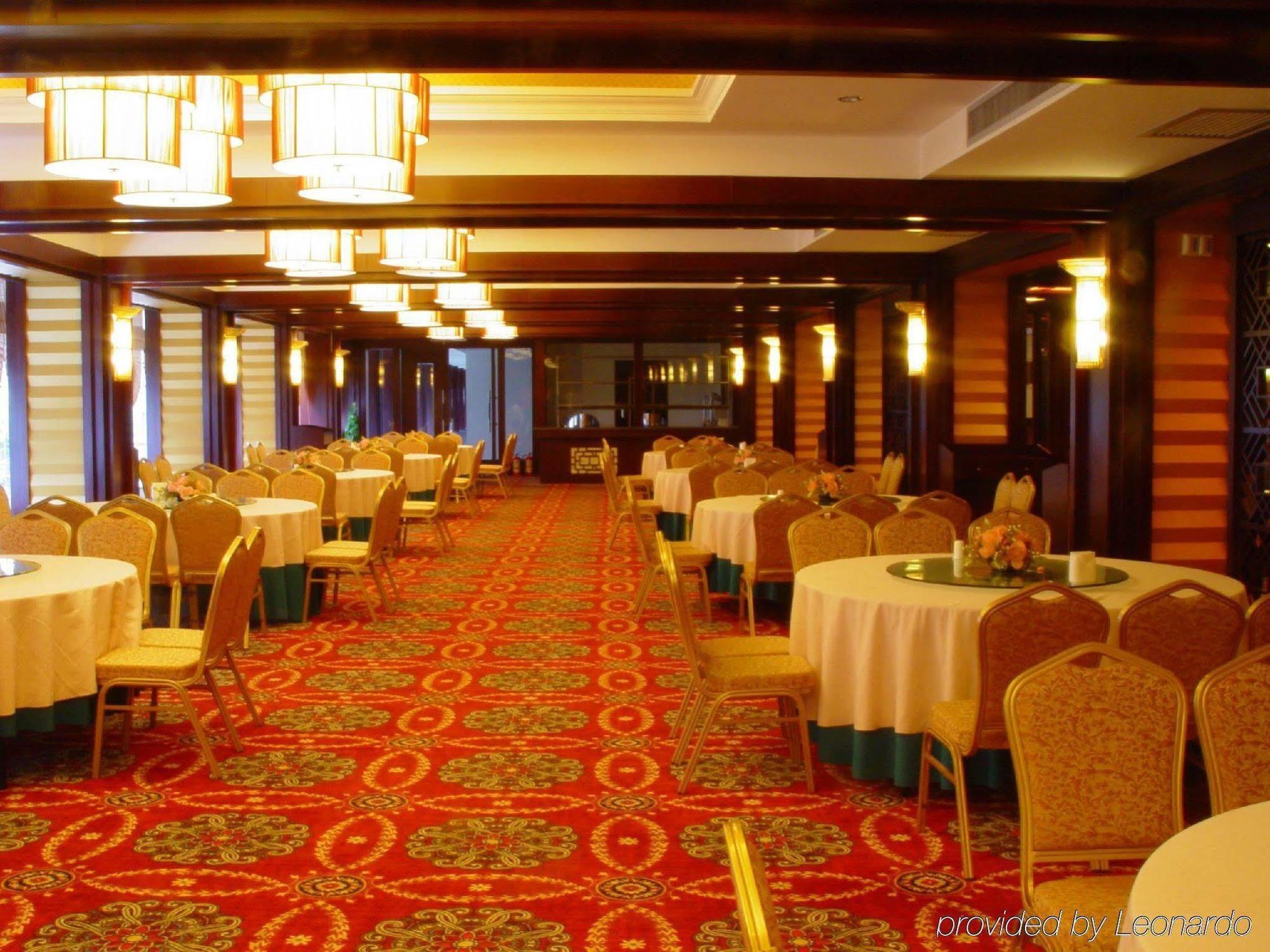 New West Street International Hotel Yangshuo Restaurant billede